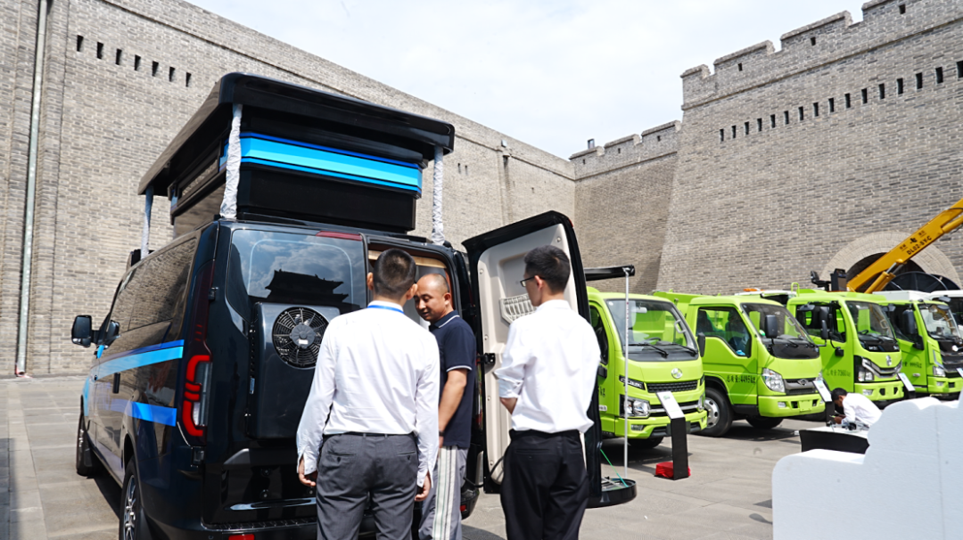 山西耀邦環(huán)境房車