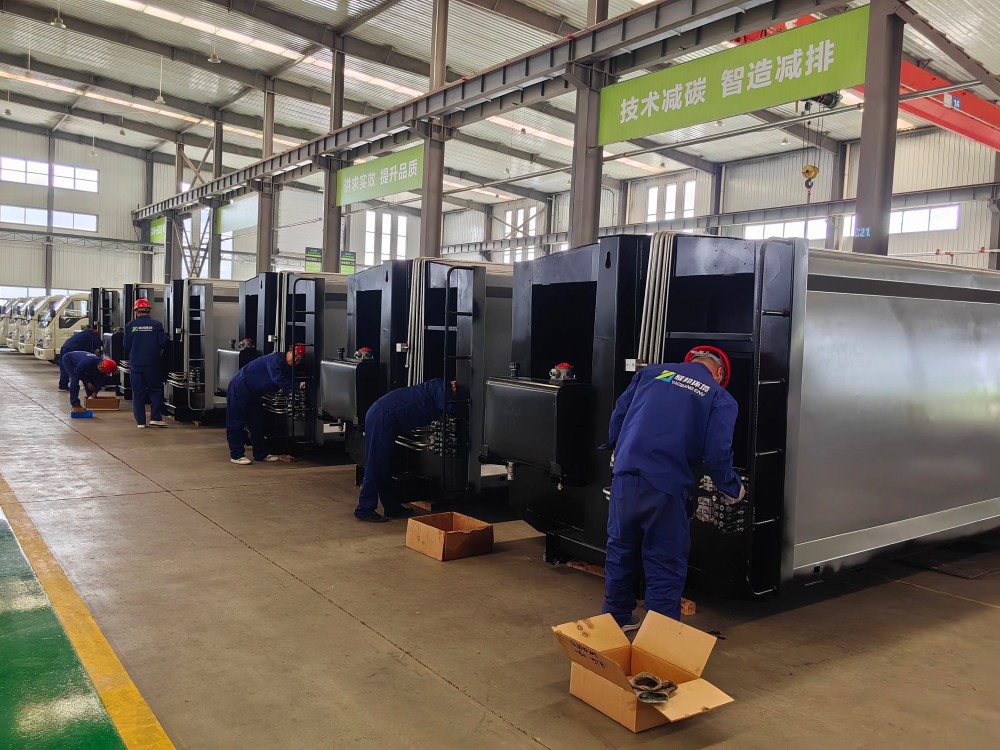 耀邦環(huán)境裝備公司車輛